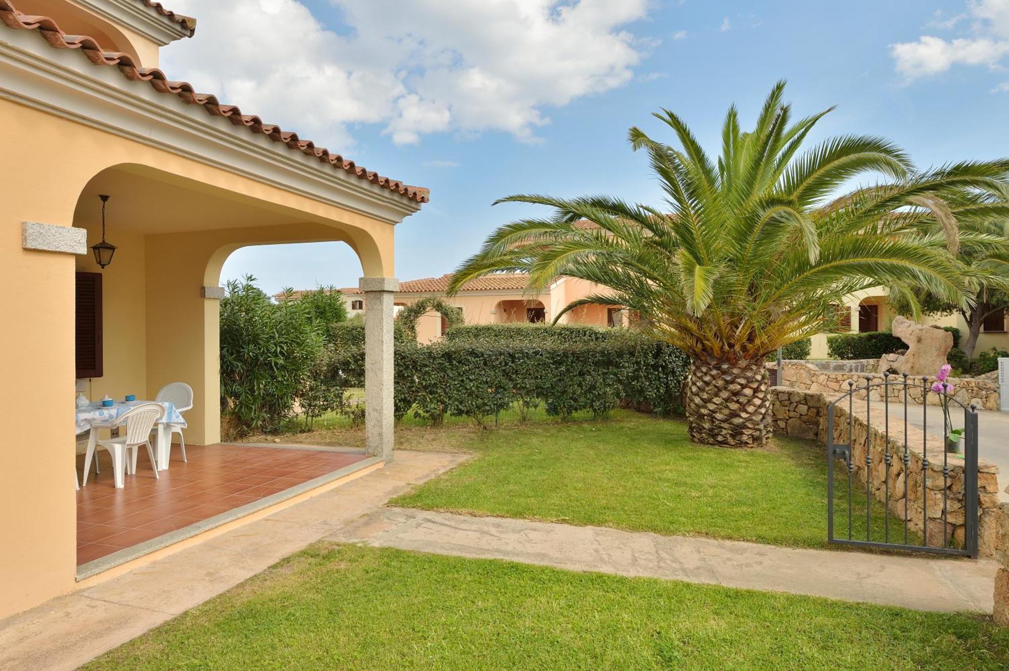 Residence Le Canne San Teodoro  Exterior foto