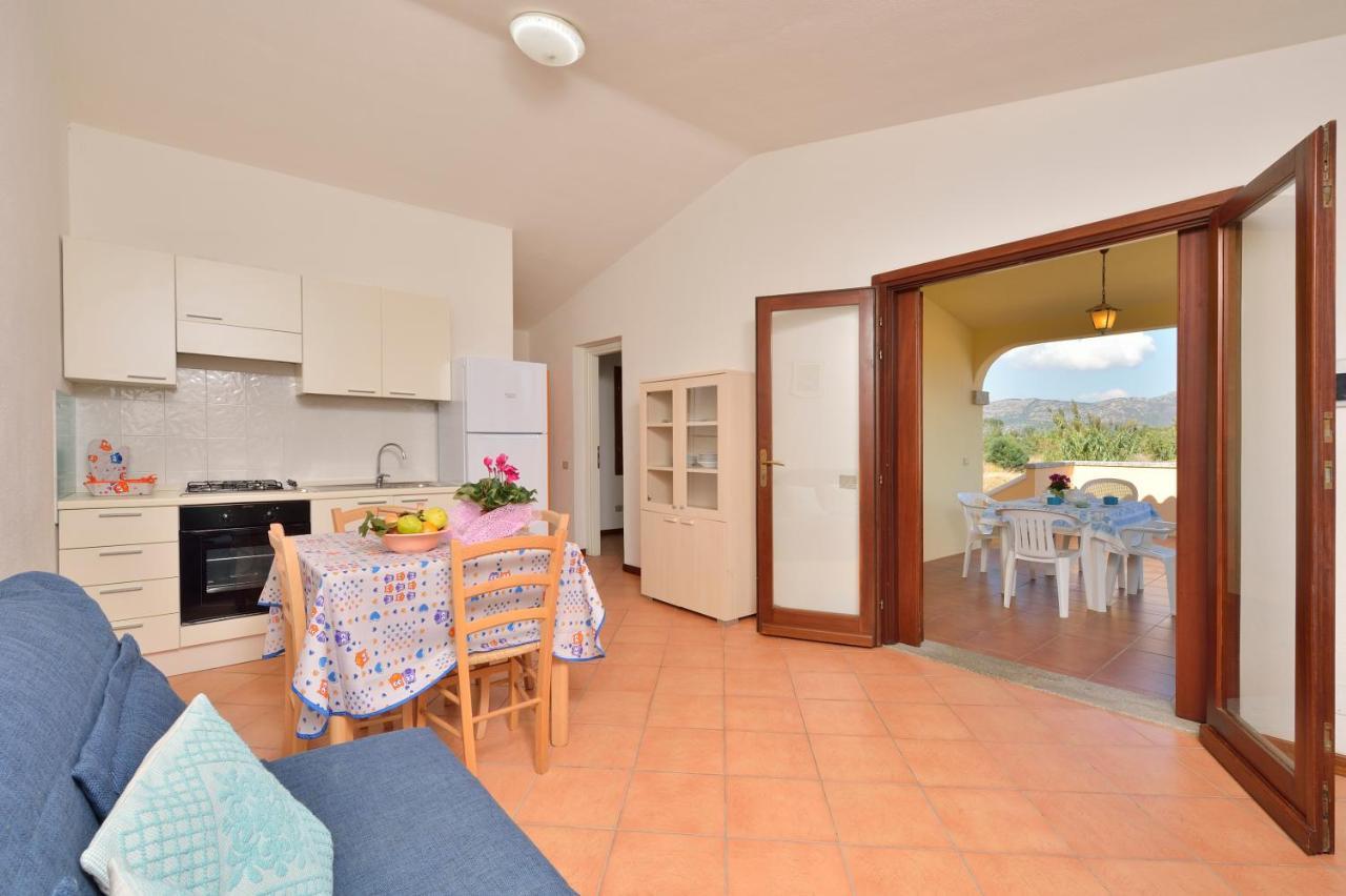 Residence Le Canne San Teodoro  Exterior foto